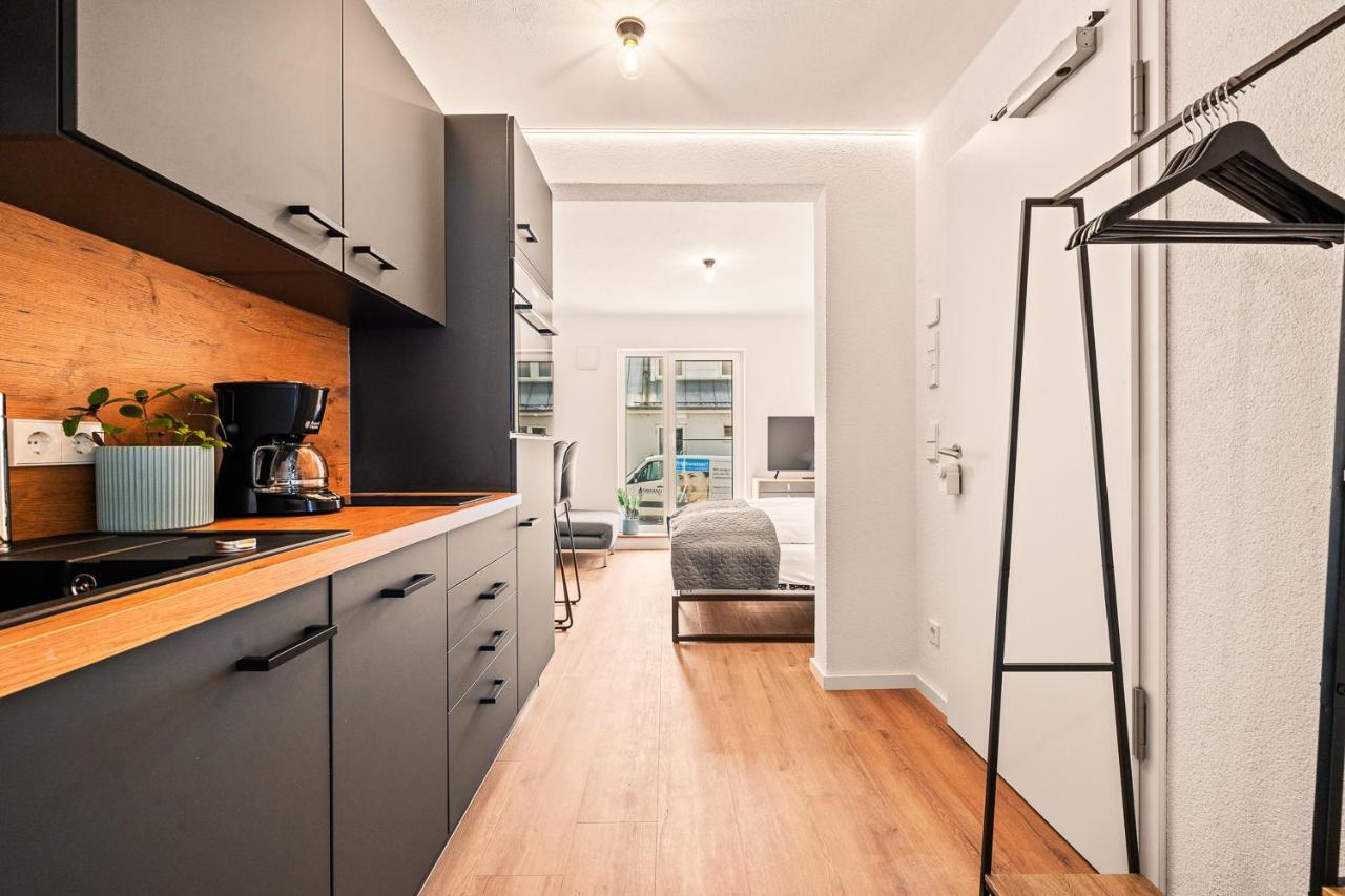 Einzimmer Wohlfühlapartment ZWEI klimatisiert — 4-Star Luxury Hotel in Friedrichshafen, Germany