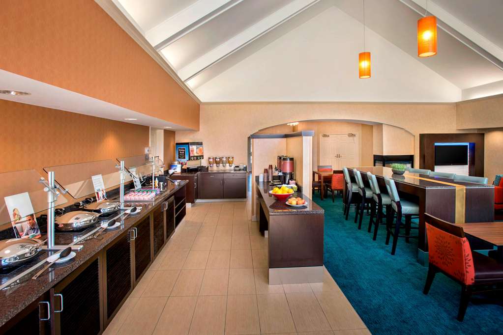 Sonesta ES Suites Allentown Bethlehem Airport - photo 8