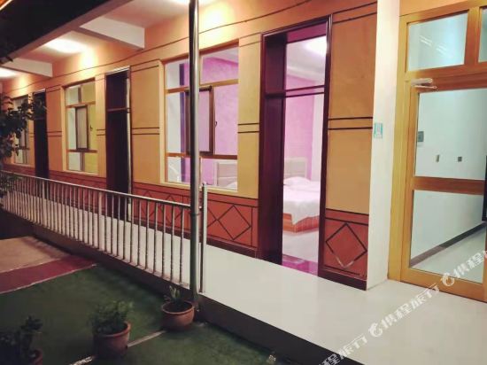 Xitu Tingyuan Inn in Xinyuan, People's Republic of China