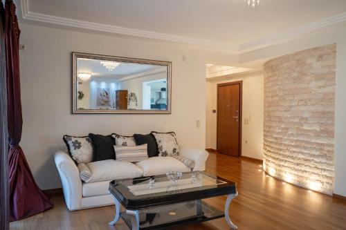 Zinovia's Luxury House — 4-Star Luxury Hotel in Karystos, Greece