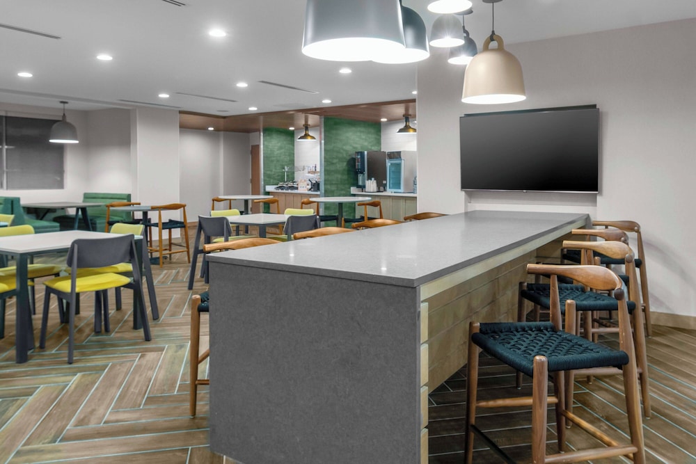 Fairfield Inn & Suites by Marriott Rocky Mount - photo 16