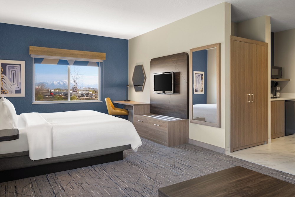 Holiday Inn Express & Suites American Fork North Provo an IHG Hotel - photo 2