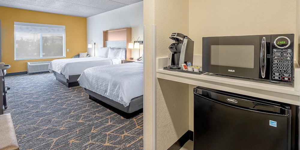 Holiday Inn & Suites Wausau Rothschild by IHG - photo 27