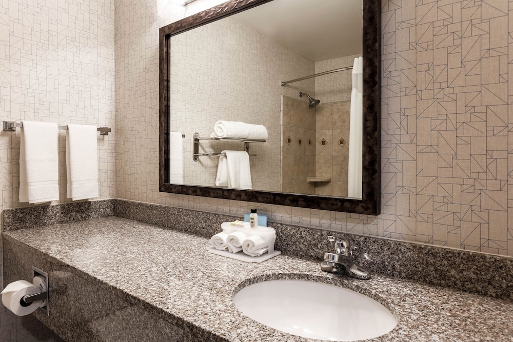 Holiday Inn Express Lancaster by IHG - photo 16