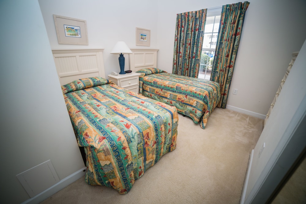 Barefoot Resort & Yacht Club - photo 6