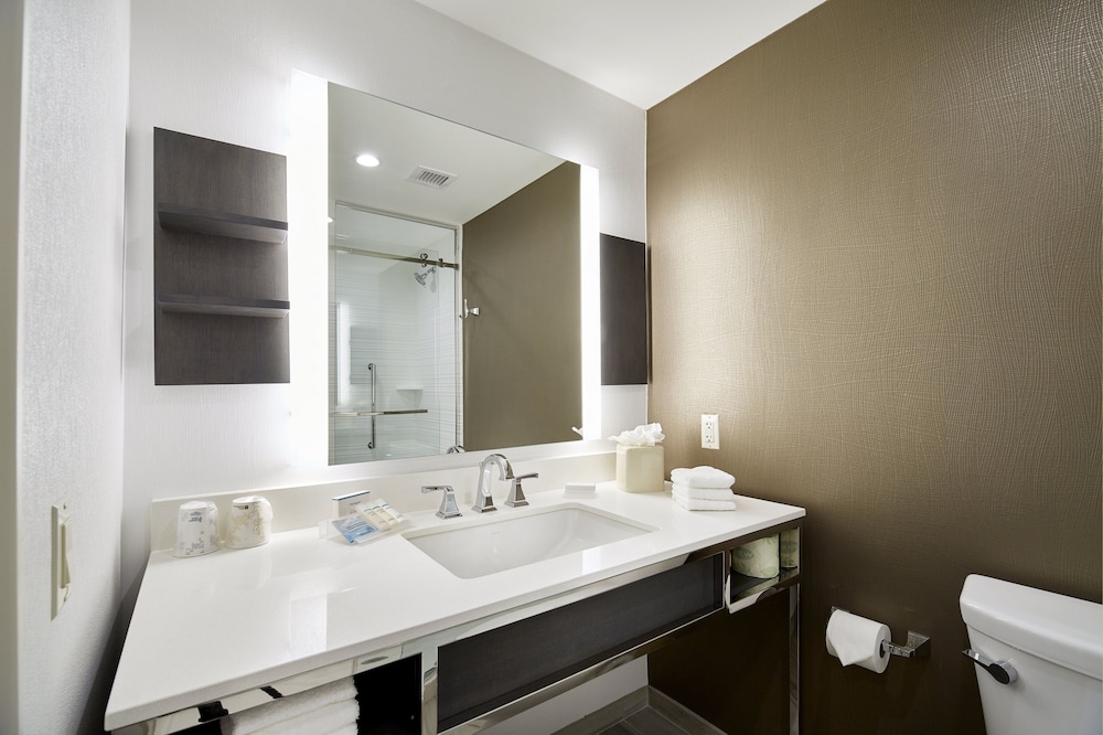 Hilton Garden Inn Camden Waterfront Philadelphia - photo 29