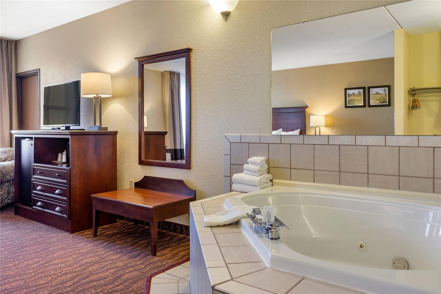 Comfort Inn & Suites Branson Meadows - photo 31