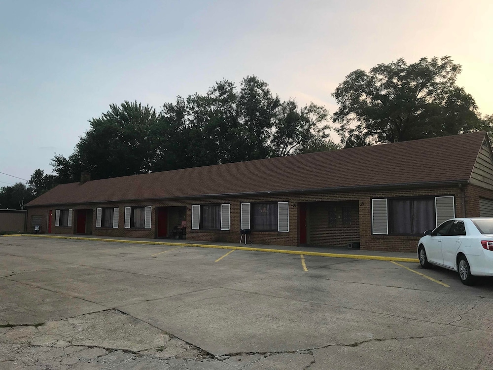 Budget Host Village Inn - photo 15