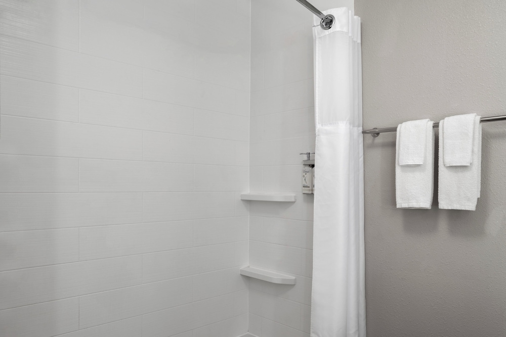 Holiday Inn Express St. Petersburg North by IHG - photo 18