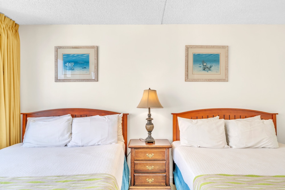 Standard Ocean View Condo 35th floor views Free parking & Wifi by Koko Resort Vacation Rentals Honolulu - photo 5