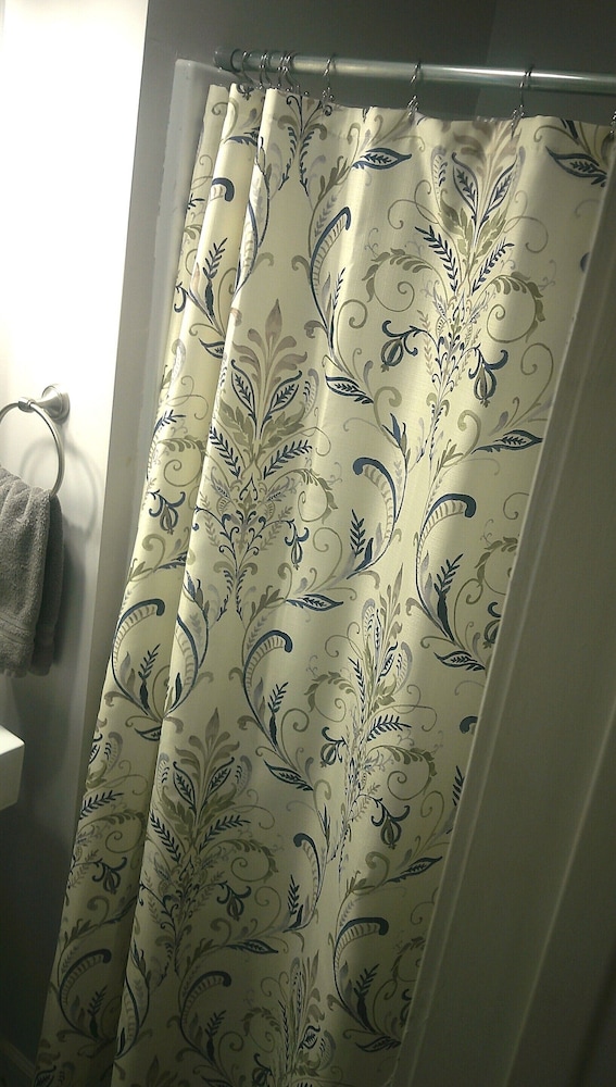 Lil Black Bear Inn - photo 75