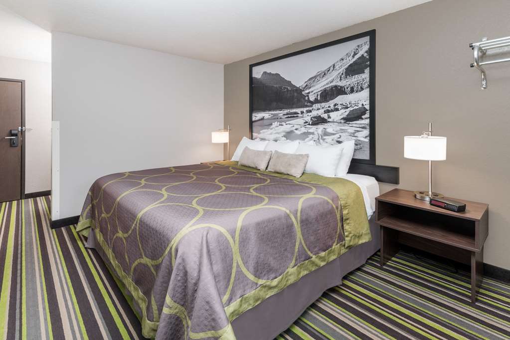 Super 8 by Wyndham Kalispell Glacier National Park - photo 15