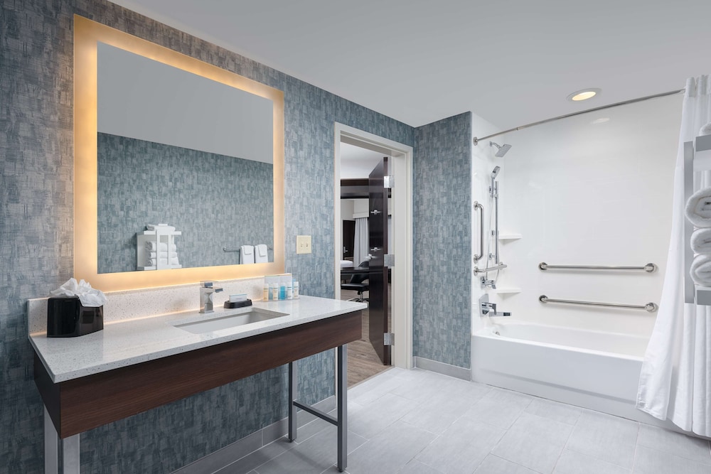 Hampton Inn & Suites Chattanooga Downtown - photo 22