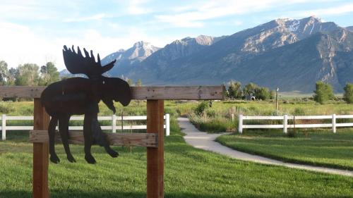 Moose Crossing Rv Park — Arco — photo 4