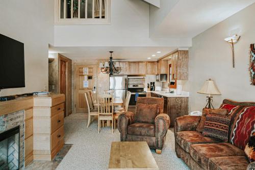Shoshone 1981 — 4-Star Luxury Hotel in Big Sky, United States
