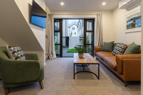 2BR City Townhouse walk to the Convention Centre — 4-Star Luxury Hotel in Christchurch, New Zealand