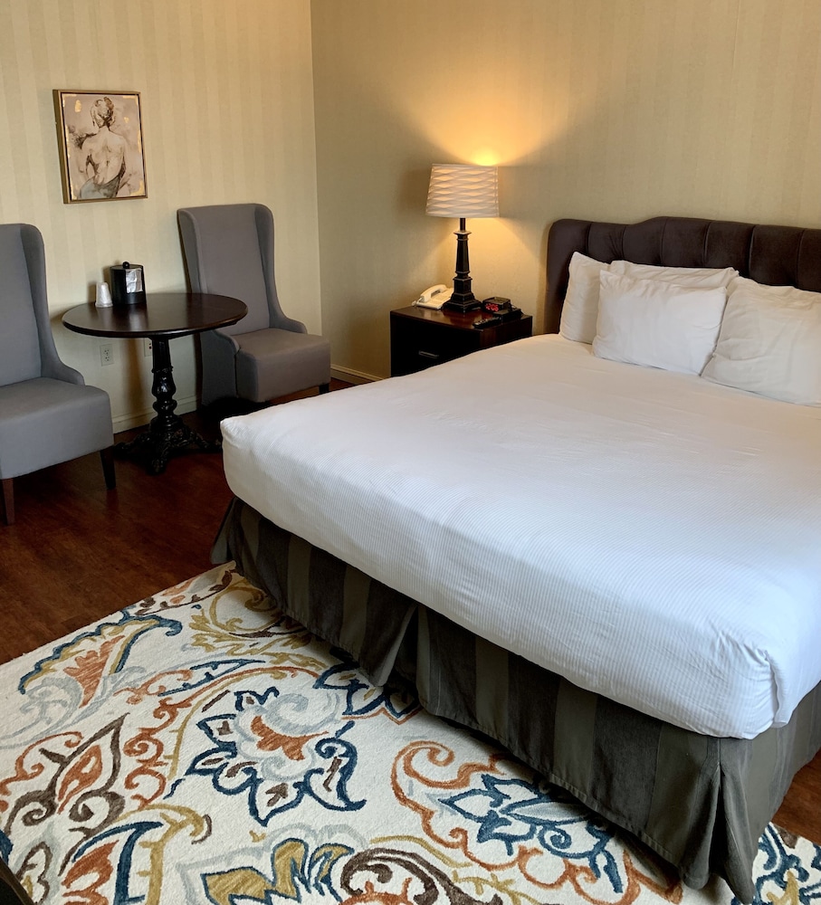 Hotel Winneshiek - photo 17