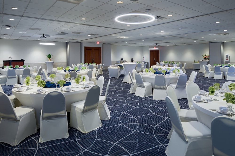Holiday Inn Hotel & Suites Charleston West by IHG - photo 48