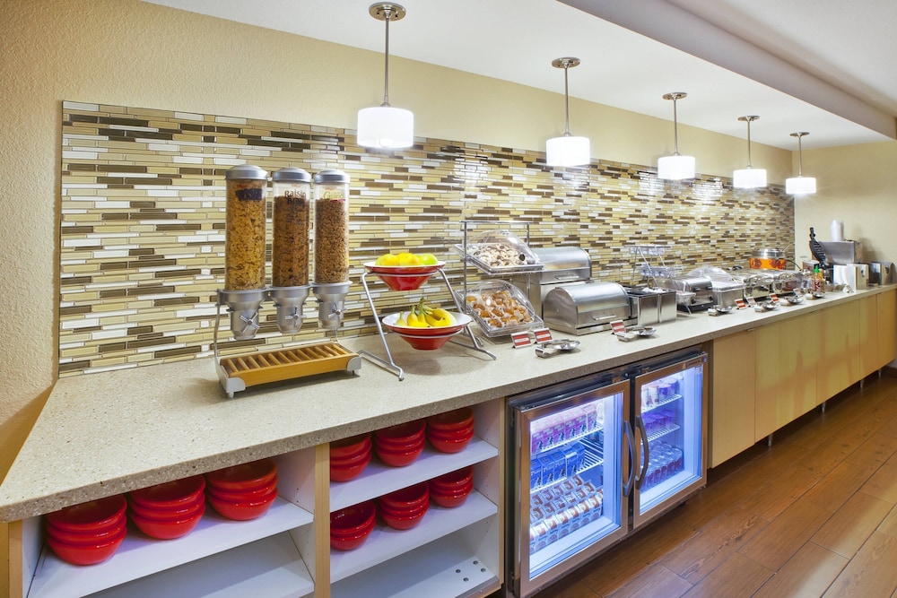 Towneplace Suites By Marriott Brookfield - photo 21