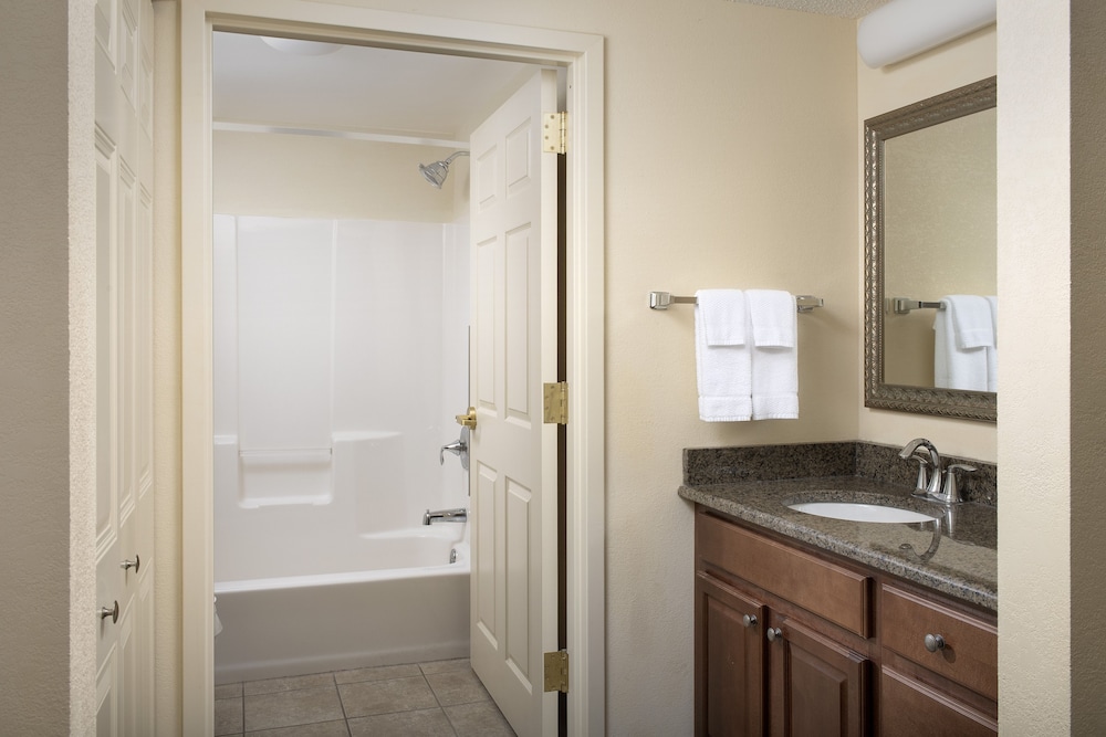 Staybridge Suites North Brunswick by IHG - photo 23