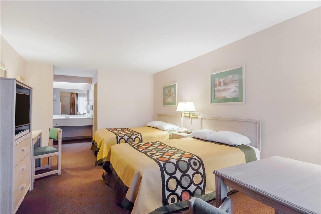 Super 8 by Wyndham Jasper TX - photo 14
