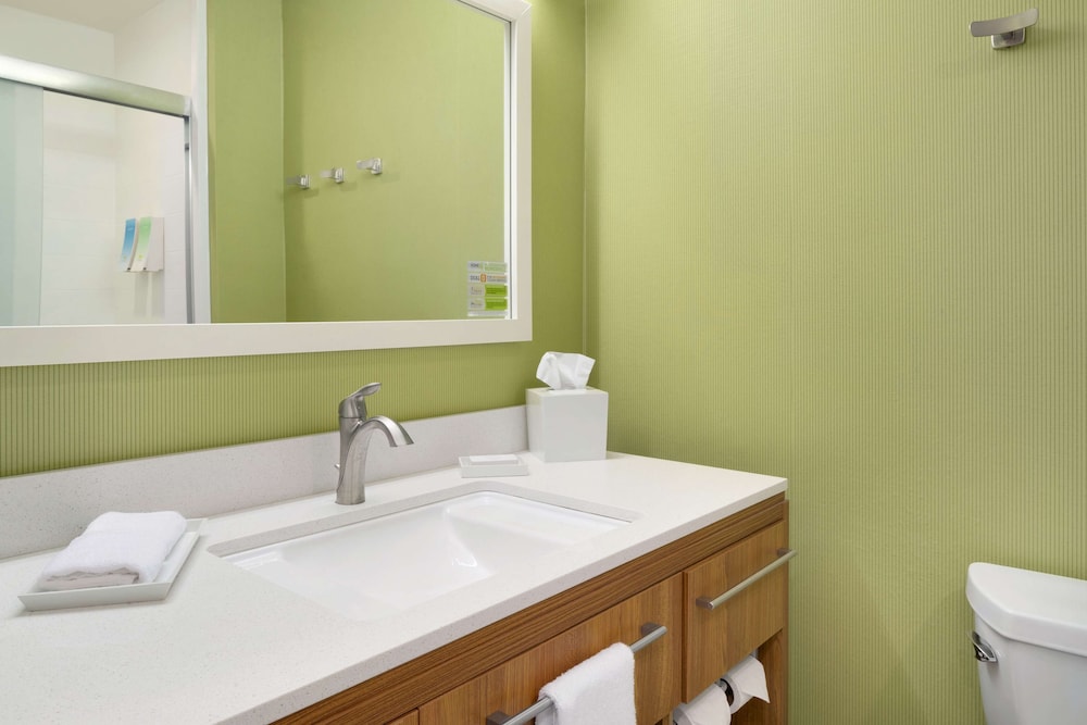 Home2 Suites by Hilton Charlotte Airport - photo 20