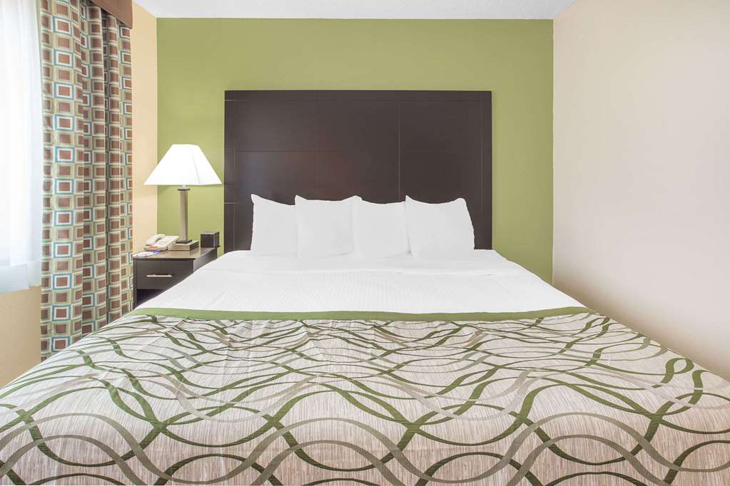 Baymont by Wyndham Holland - photo 13