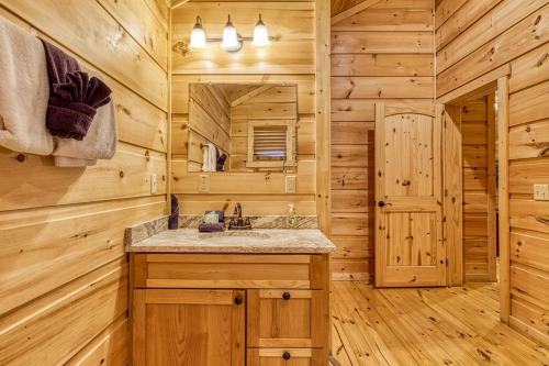 Sunshine Ridge Hot Tub Game Room WIFI 560 FREE tickets each paid day - photo 42