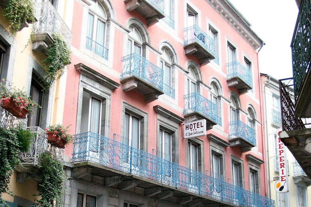 Hôtel Christian - carbon neutral hotel in Cauterets