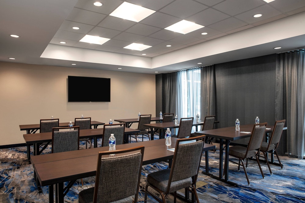 Fairfield Inn & Suites by Marriott Lebanon near Expo Center - photo 36