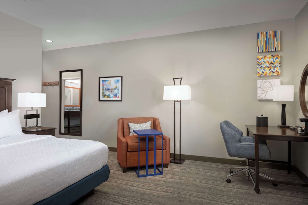 Hampton Inn & Suites Huntsville Research Park Area - photo 13