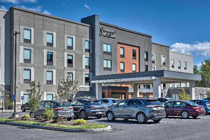 Hampton Inn & Suites Keene - photo 5