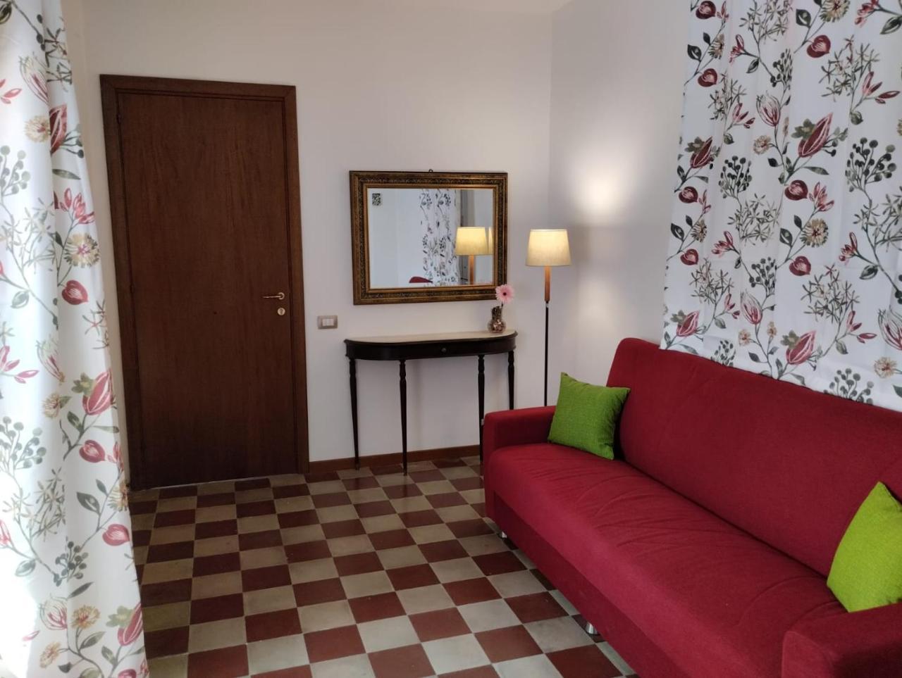 Manzoni 81 Apartment — 4-Star Luxury Hotel in Catania, Italy