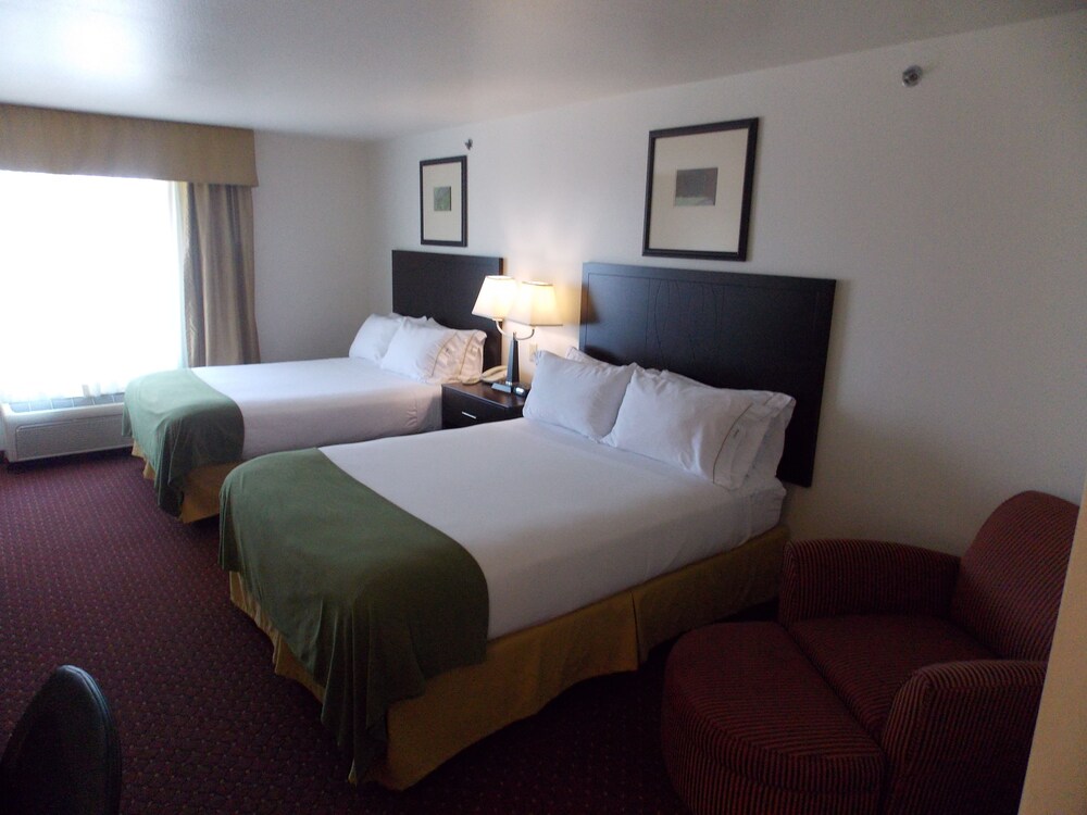 Holiday Inn Express Syracuse Fairgrounds by IHG - photo 18