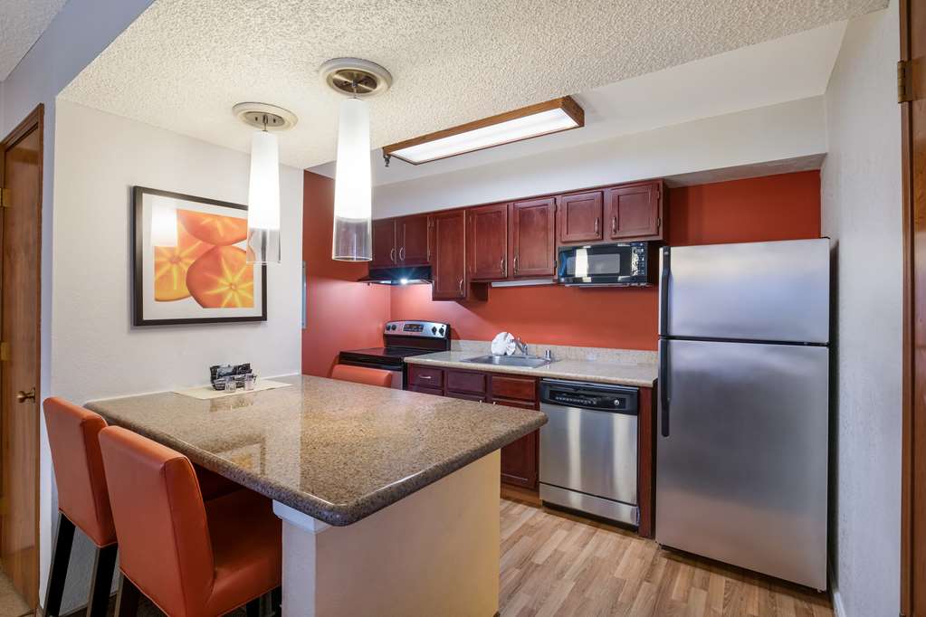 SenS Suites Livermore SureStay Collection by Best Western - photo 16