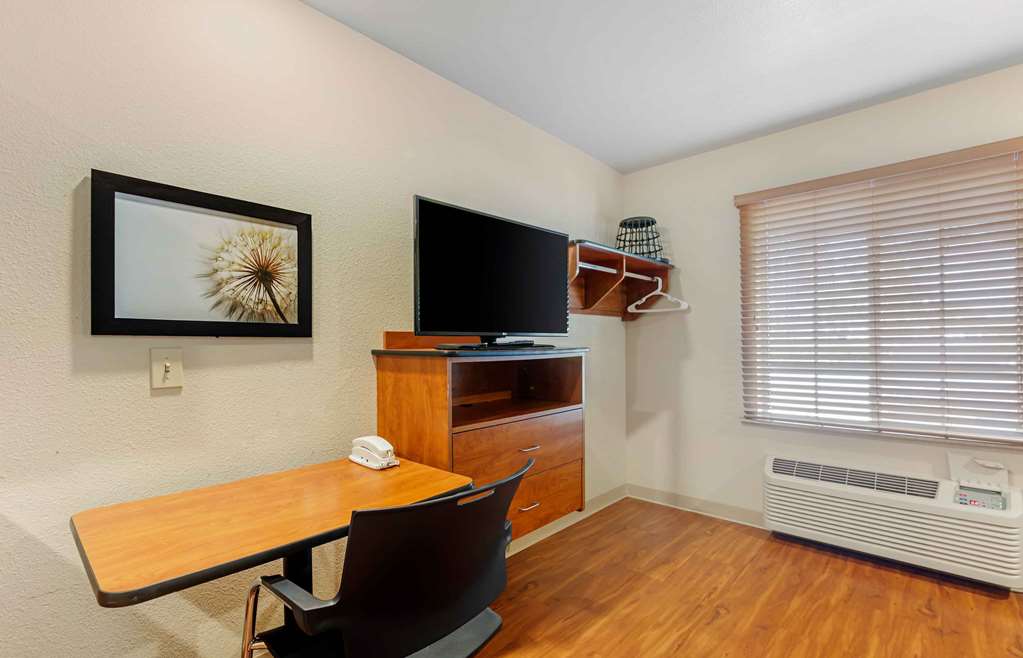 Extended Stay America Select Suites Fort Lauderdale Airport West - photo 28