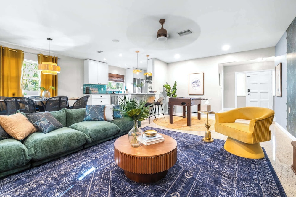 Bay Crest House Stay for 10 — 4-Star Luxury Hotel in Tampa, United States