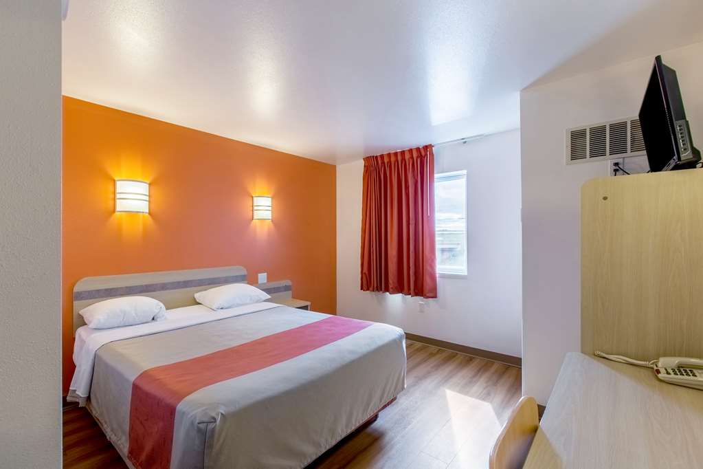 Motel 6 Baraboo WI Lake Delton - photo 19