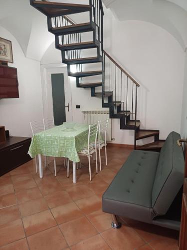 Portico Ratti — Riva Ligure