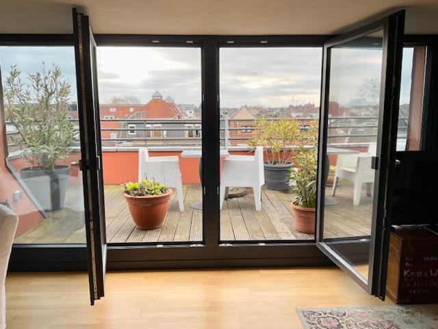 Charmante Penthouse Wohnung — hotel in Krefeld