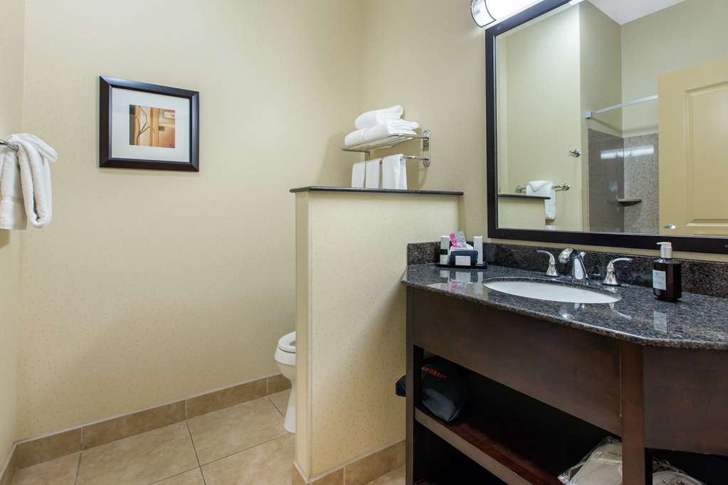 The Oaks Hotel & Suites - photo 38