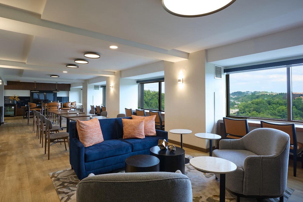 Pittsburgh Airport Marriott - photo 5