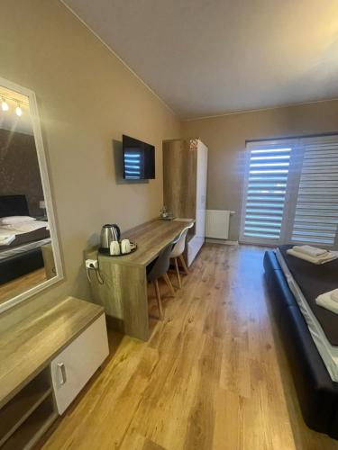Hotel Pod Strzechą — Kielce — photo 2