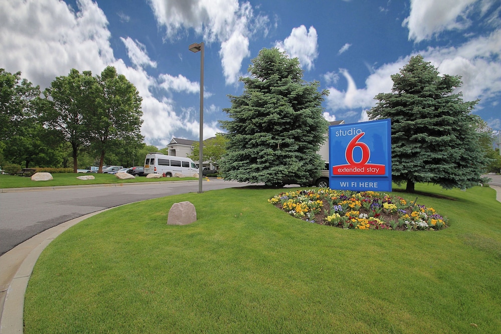 Econo Lodge Murray - photo 30