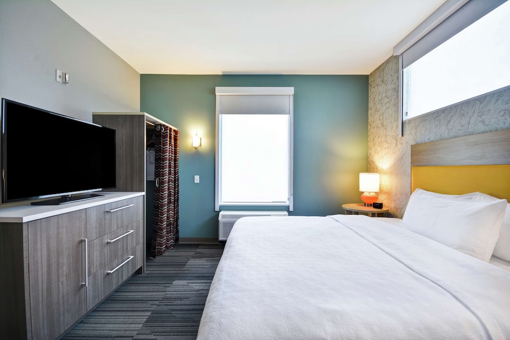 Home2 Suites by Hilton Queensbury Lake George - photo 18