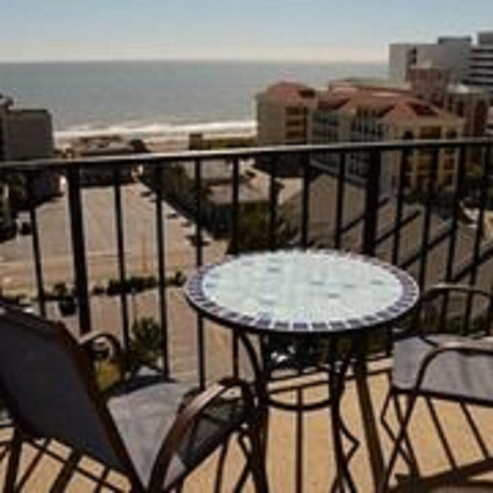Holiday Towers by Elliott Beach Rentals - photo 20
