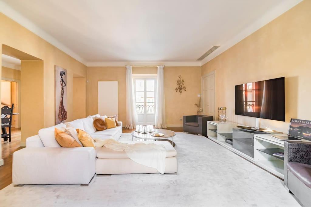 Santa Giuliana Apartment — 4-Star Luxury Hotel in Como, Italy