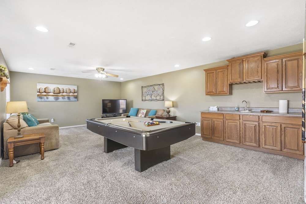 The Greenview Manor Lake Views - photo 5