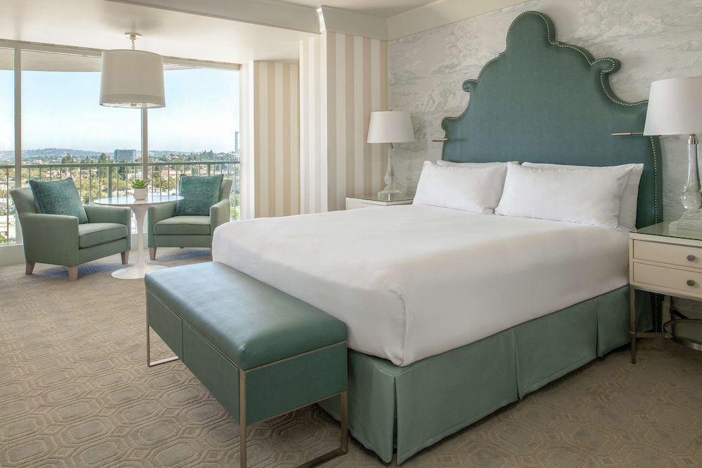 The Beverly Hilton - photo 18