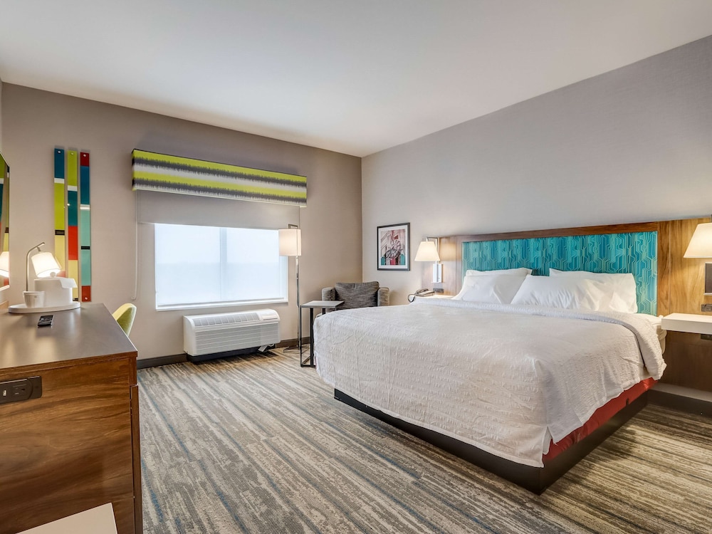 Hampton Inn and Suites by Hilton Cincinnati Midtown Rookwood - photo 3